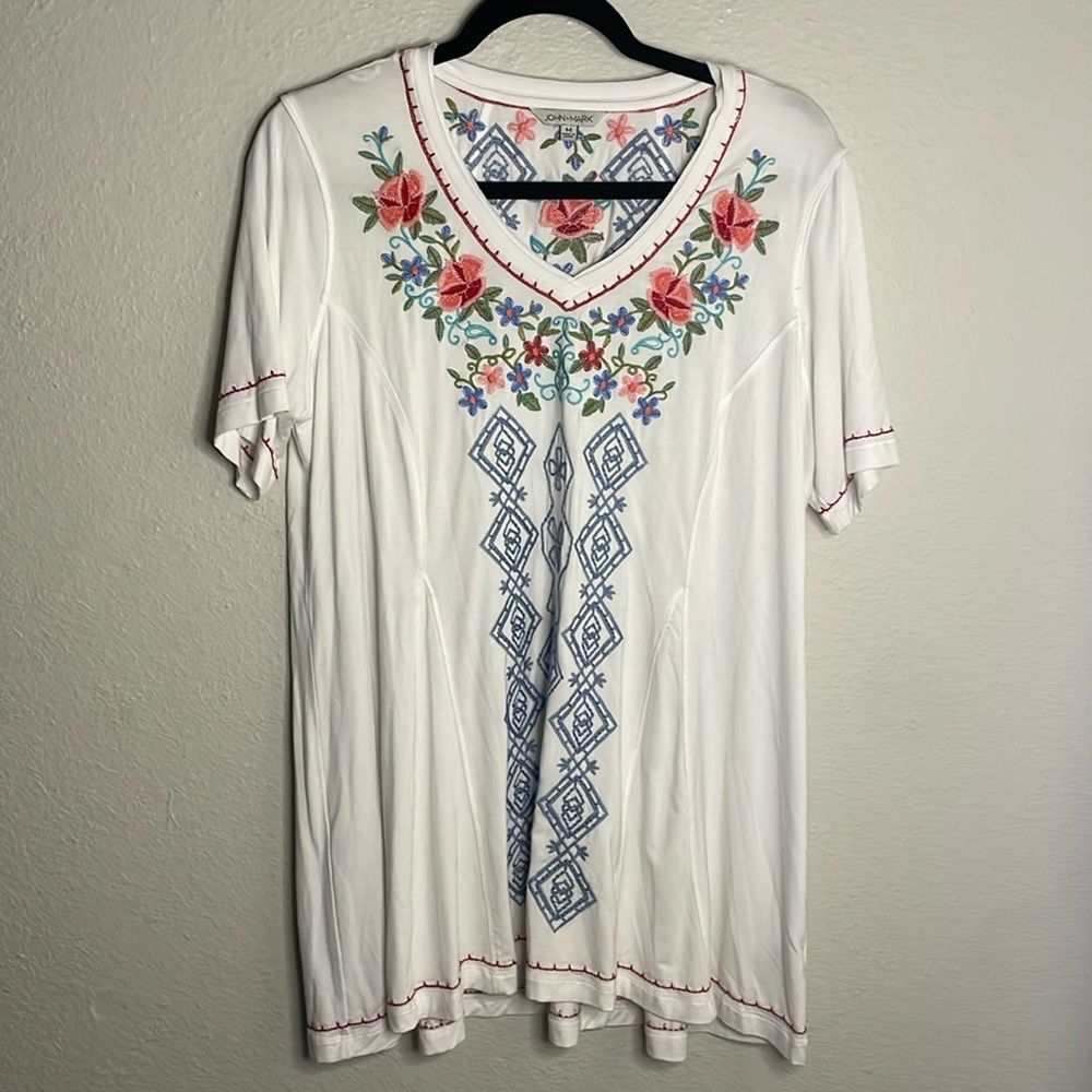 John Mark White Floral Embroidered V Neck Top Medium Boho Peasant Artsy
